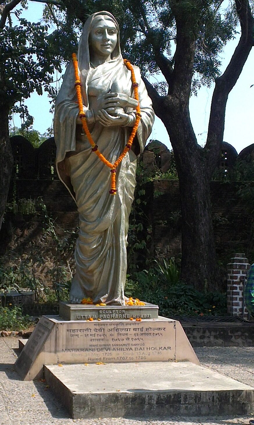 Statue of Ahilyabai Holkar